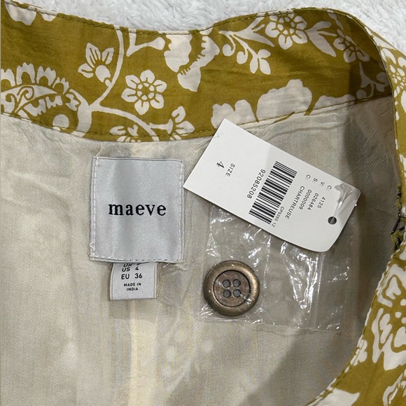 Maeve Yellow Floral Women's Shorts - Picture 3 of 14